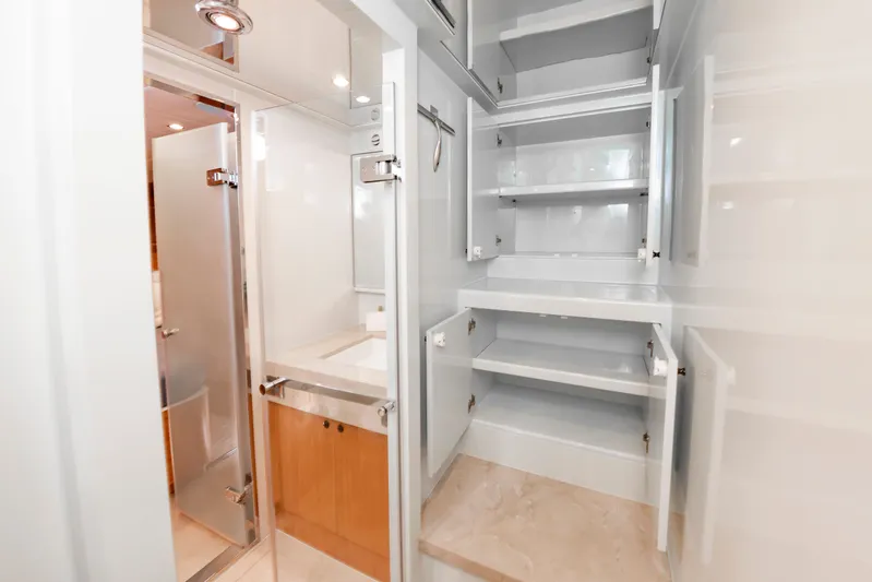 Fitfo Yacht Photos Pics 