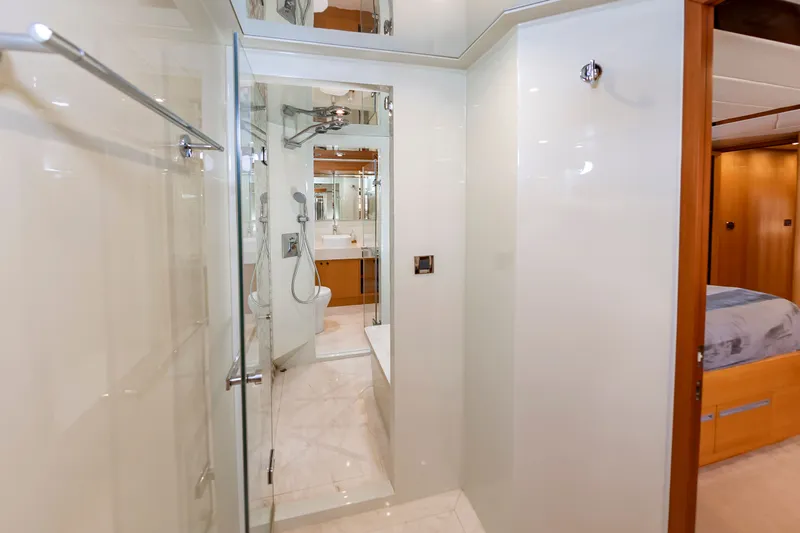 Fitfo Yacht Photos Pics 