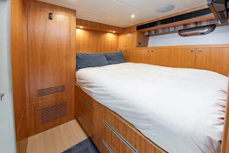 Fitfo Yacht Photos Pics 