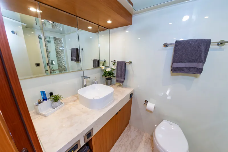 Fitfo Yacht Photos Pics 