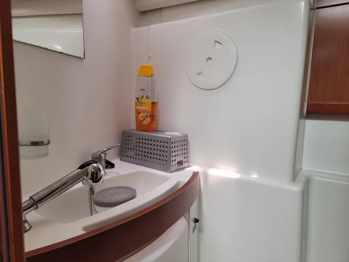 Tiffany Nicole Yacht Photos Pics Bathroom sink area in a 2011 Beneteau Oceanis 43 Family yacht.