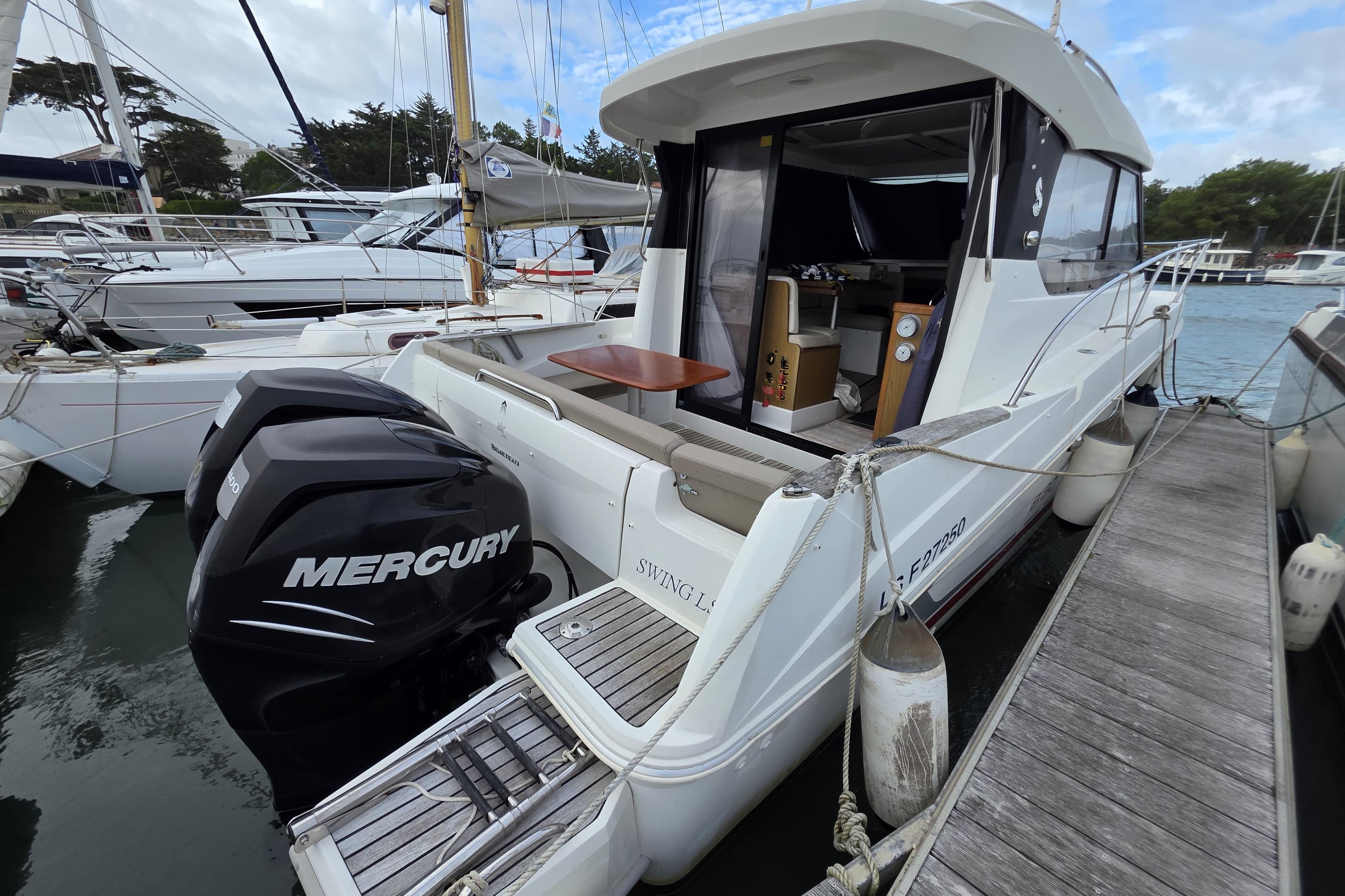 2015 Beneteau Antares 8.80
