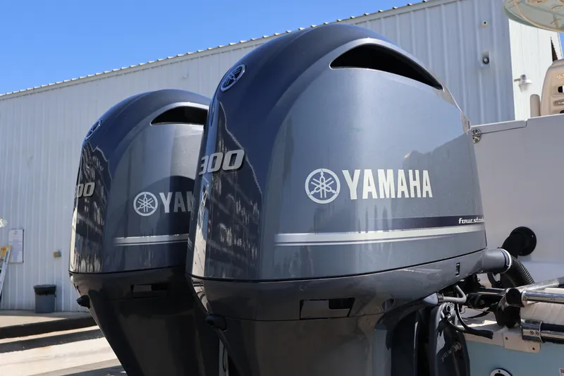  Yacht Photos Pics Twin Yamaha 300 outboard engines on a 2017 Grady-White Canyon 306 boat.