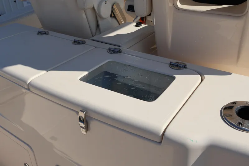  Yacht Photos Pics 2017 Grady-White Canyon 306 boat with livewell and seating area.