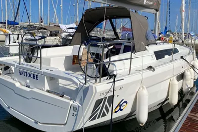 2024 Dufour 37 MODELE EXPO 2024 PRET A PARTIR