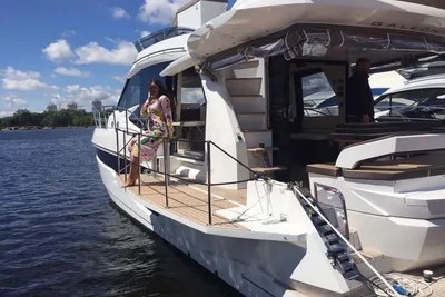 Galeon 500 Fly