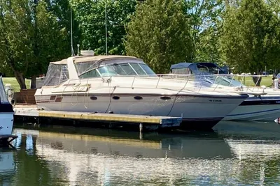 Regal 360 Commodore