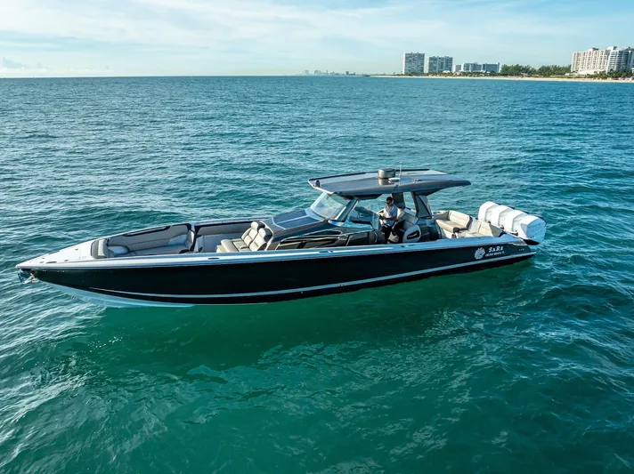45-18 Yacht Photos Pics 