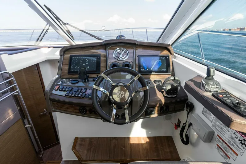 Royal Speerit III Yacht Photos Pics 2018 Cruisers 45 Cantius 'Royal Speerit III'