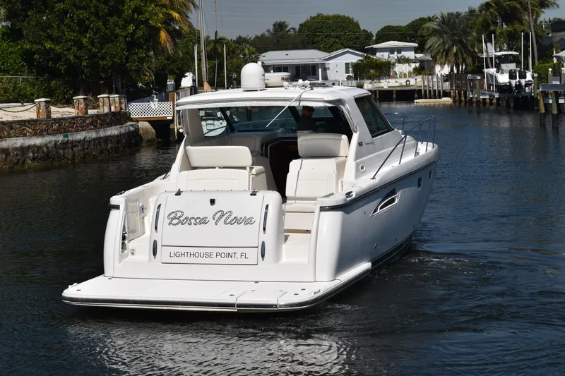 Bossa Nova Yacht Photos Pics 2006 Tiara Yachts 3600 Open cruising in a scenic canal, Lighthouse Point, FL.