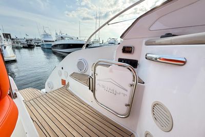 Yacht