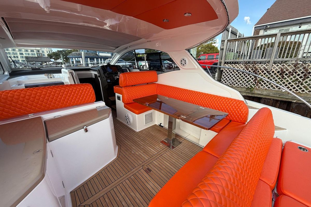 2016 Azimut 43 