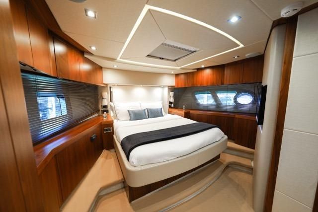 2013 Sunseeker 74 