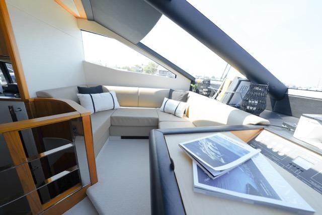 2013 Sunseeker 74 