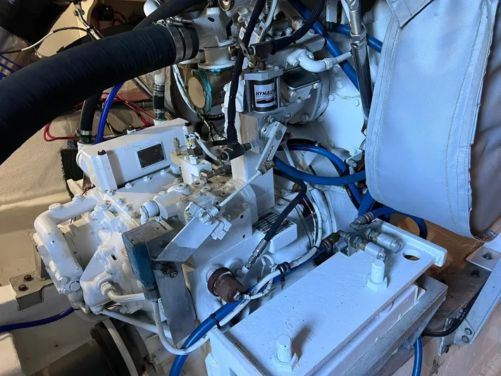 Mischief Yacht Photos Pics 