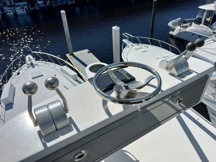 Mischief Yacht Photos Pics 