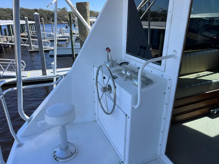 Mischief Yacht Photos Pics 