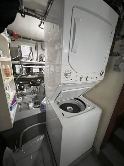 Mischief Yacht Photos Pics 