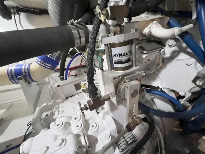 Mischief Yacht Photos Pics 