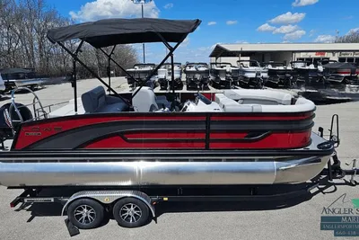 Lowe SS210 Walk-Thru