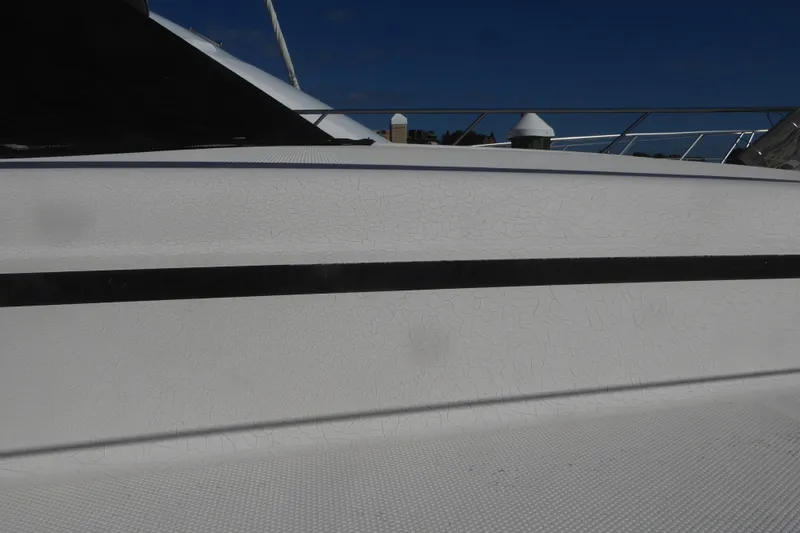 Bee Cee Yacht Photos Pics Side view of a 2000 Silverton 42C Cummins 450 Diesels boat.