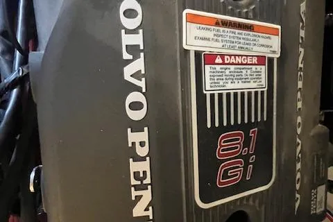  Yacht Photos Pics Volvo Penta 8.1 Gi engine in a 2005 Carver 38 Super Sport boat.