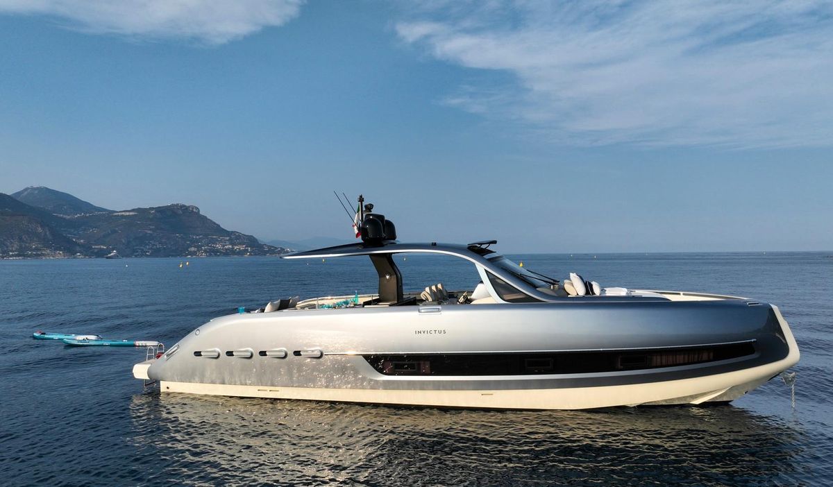 2023 Invictus 46 