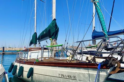 1981 Chassiron 38 Deck House