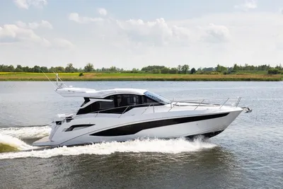 Galeon 425 HTS