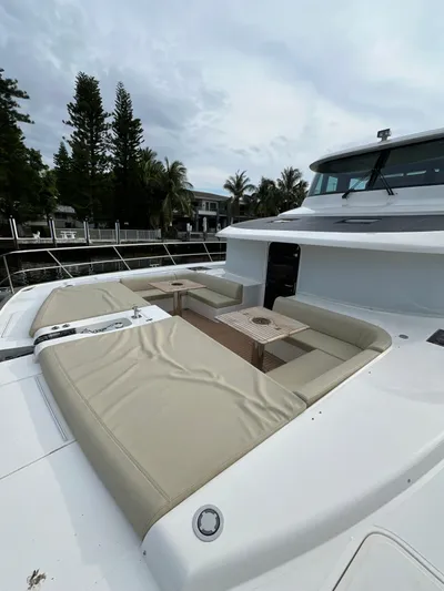 Hokulei Yacht Photos Pics 