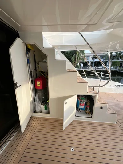 Hokulei Yacht Photos Pics 