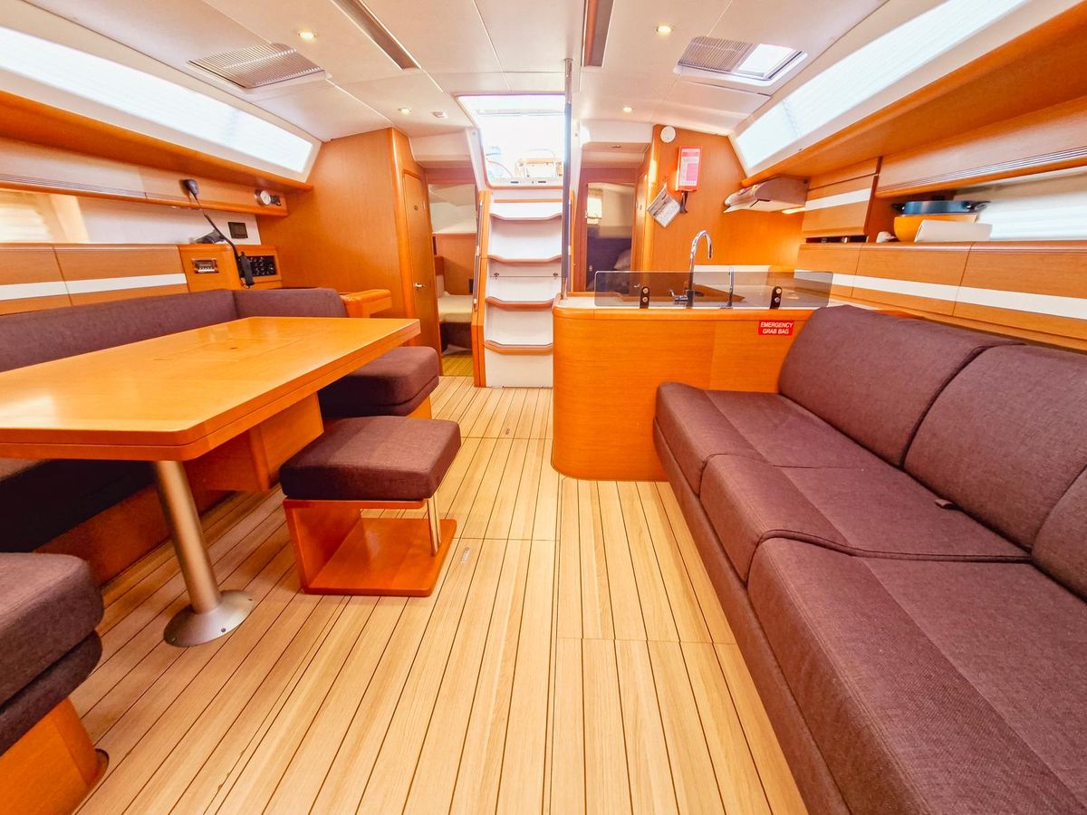 2015 Jeanneau 54 