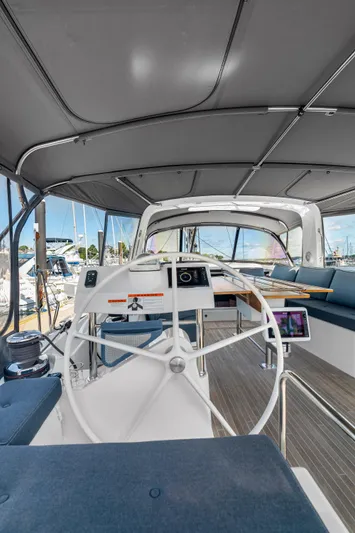 Dolce Vita Yacht Photos Pics Port steering station