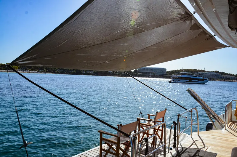 Esperance Yacht Photos Pics 