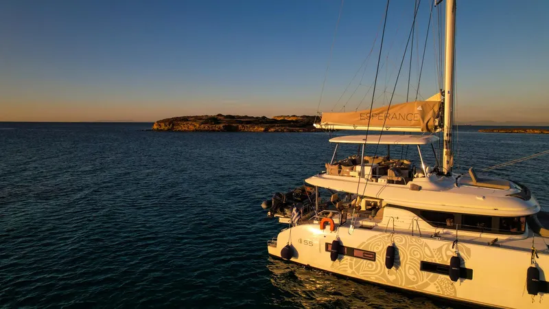 Esperance Yacht Photos Pics 