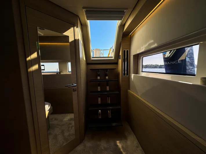 Esperance Yacht Photos Pics 