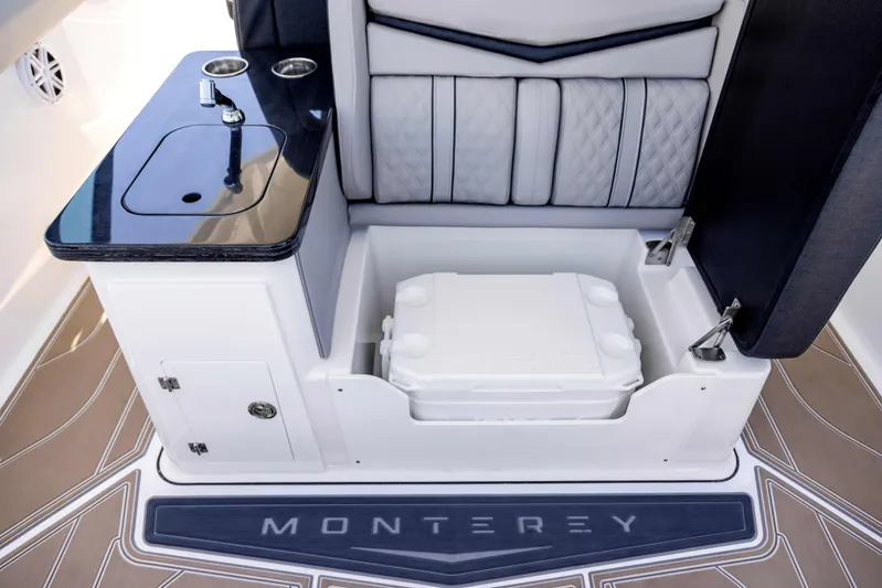  Yacht Photos Pics 2026 Monterey ELITE 30 boat interior with sleek seating and integrated cooler.