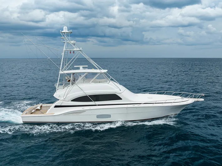 Goin Deep Yacht Photos Pics 