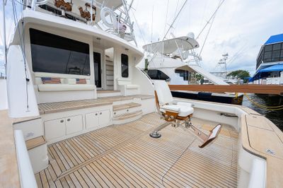 Yacht
