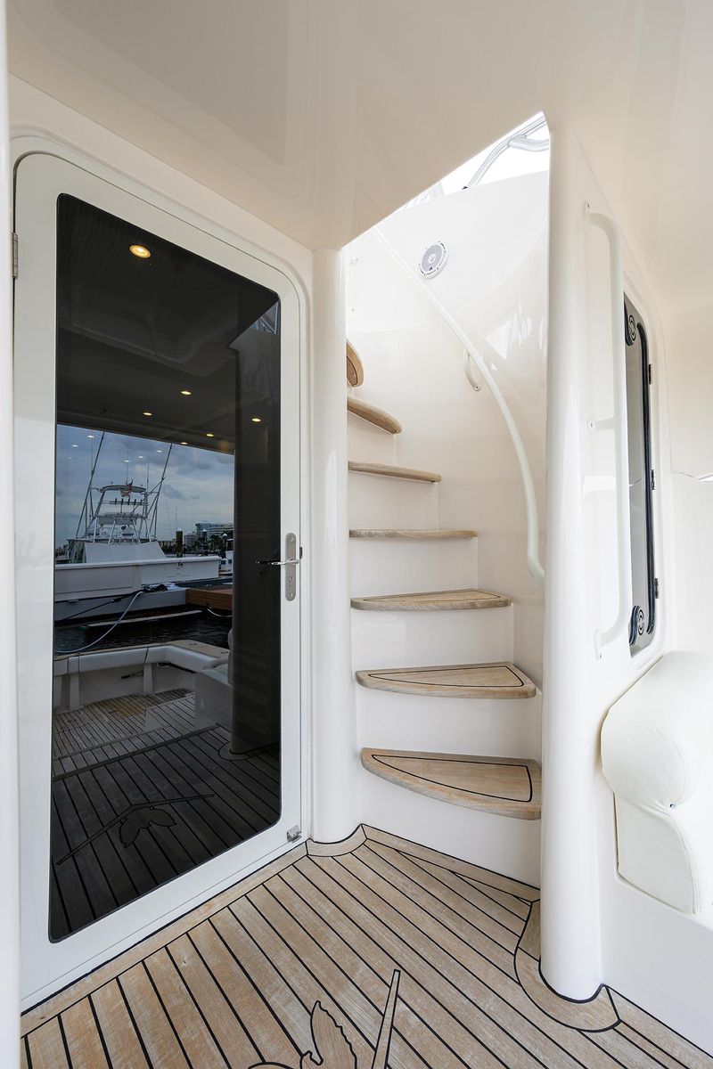 2014 Bertram 70 