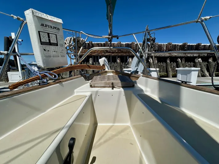 Solace Yacht Photos Pics 