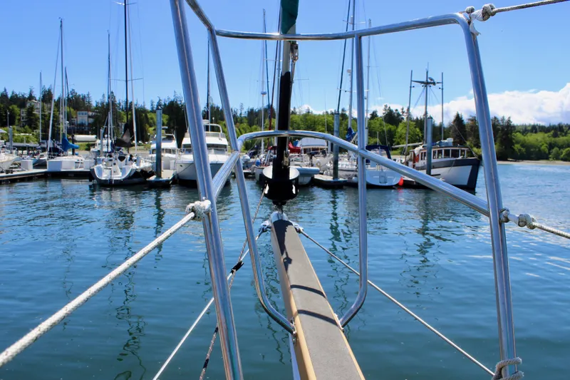 Solace Yacht Photos Pics 