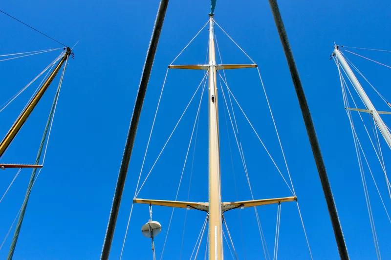 Solace Yacht Photos Pics 