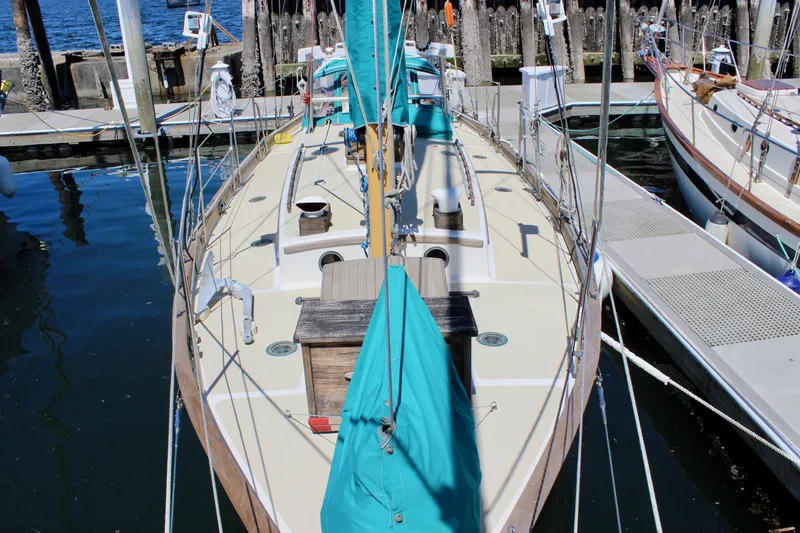 Solace Yacht Photos Pics 