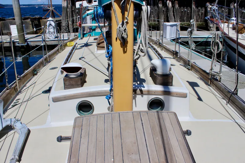 Solace Yacht Photos Pics 