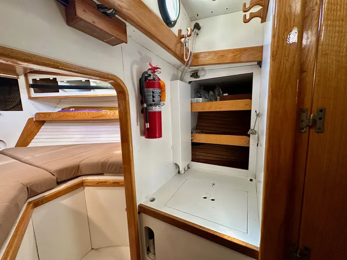 Solace Yacht Photos Pics 