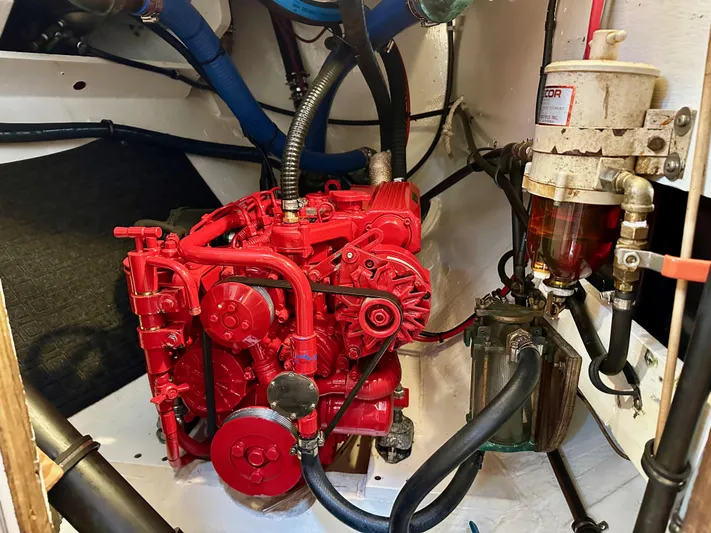 Solace Yacht Photos Pics 