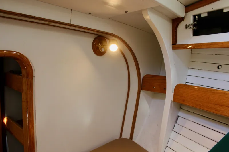 Solace Yacht Photos Pics 