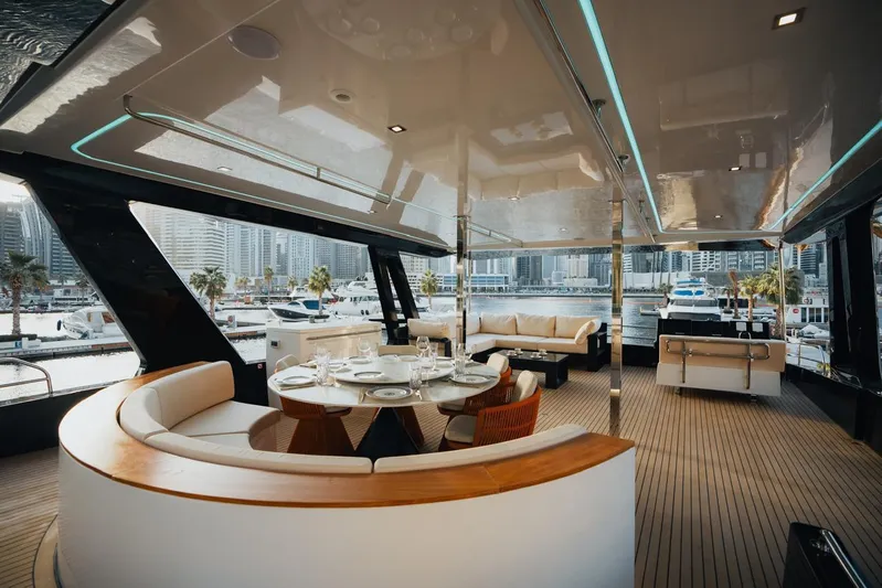 Hyper One Yacht Photos Pics 