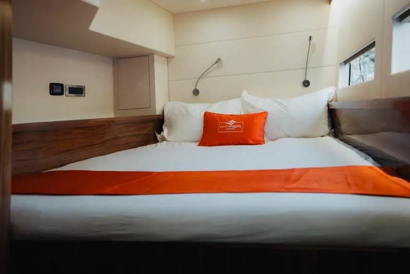 Hyper One Yacht Photos Pics 